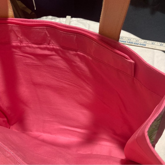 Lilly Pulitzer bag - Picture 5 of 7